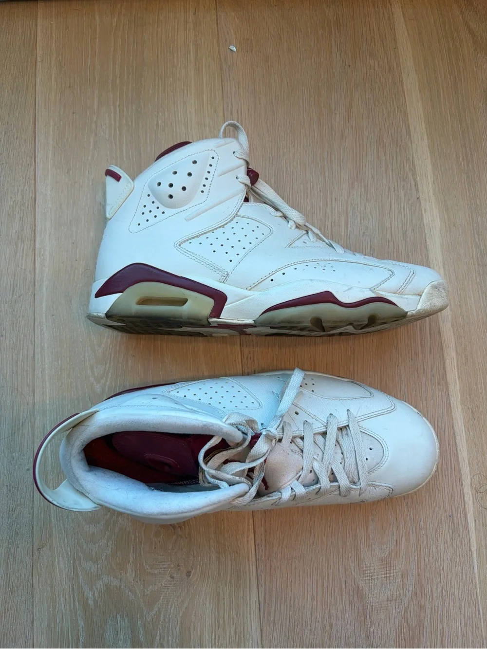 Jordan 6 High-Top Sneakers “Maroon”